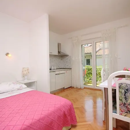 Vekic アパート *