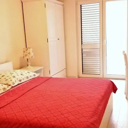 Apartment Vekic *